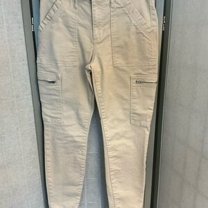 Banana Republic Women’s Tan Cargo Pants